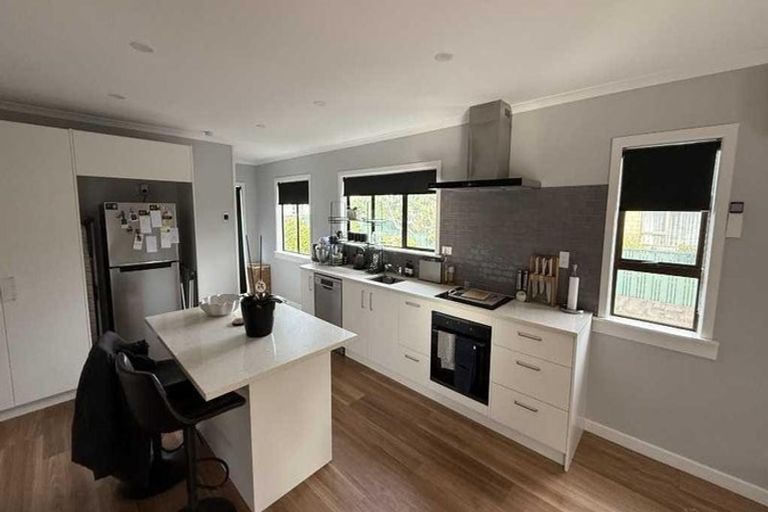 Photo of property in 15 Barry Street, Ferndale, New Plymouth, 4310