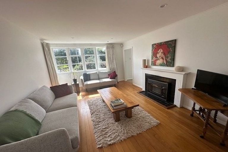 Photo of property in 153 Williams Street, Cambridge, 3434