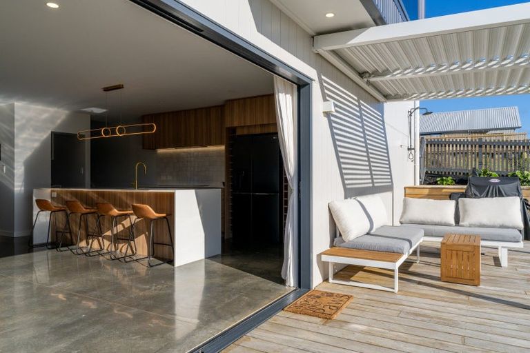 Photo of property in 2 Taeore Lane, Raglan, 3225