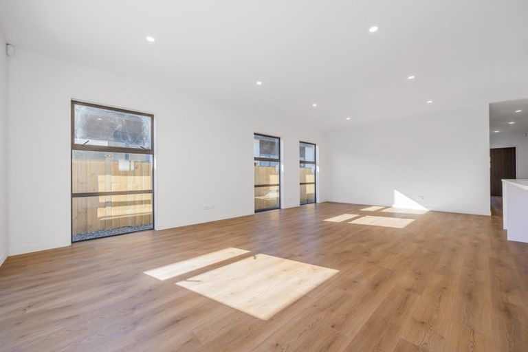 Photo of property in 23 Babina Avenue, Kumeu, 0810