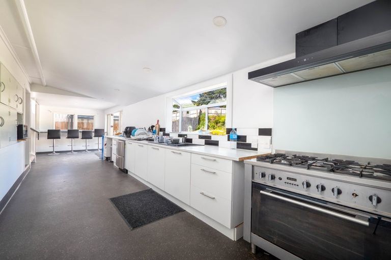 Photo of property in 61 Wiroa Road, Kerikeri, 0293