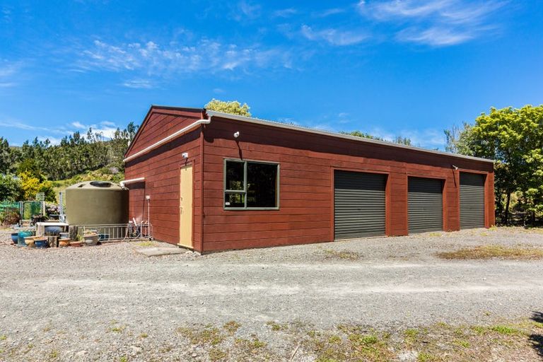 Photo of property in 68a Marchant Road, Kaitoke, Upper Hutt, 5018