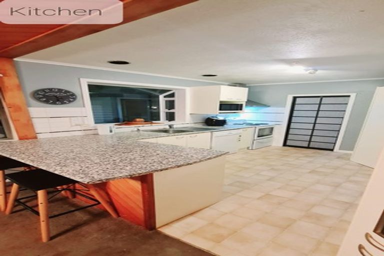 Photo of property in 171 Broderick Road, Johnsonville, Wellington, 6037