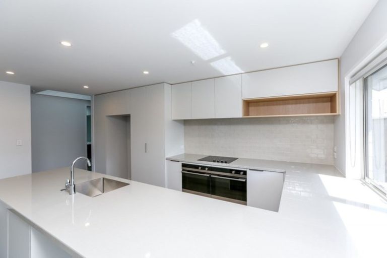 Photo of property in 3a Normanby Street, Fitzroy, New Plymouth, 4312