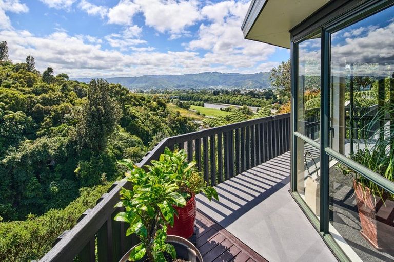 Photo of property in 19 Palm Grove, Belmont, Lower Hutt, 5010