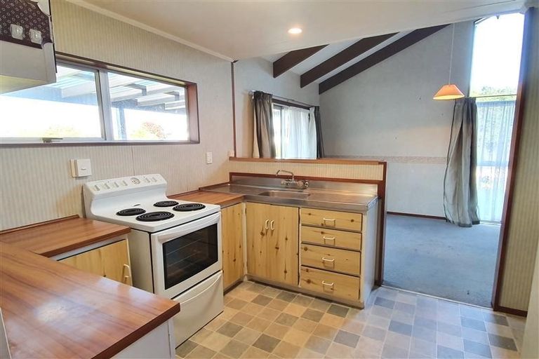 Photo of property in 1 Willowstream Grove, Cloverlea, Palmerston North, 4412