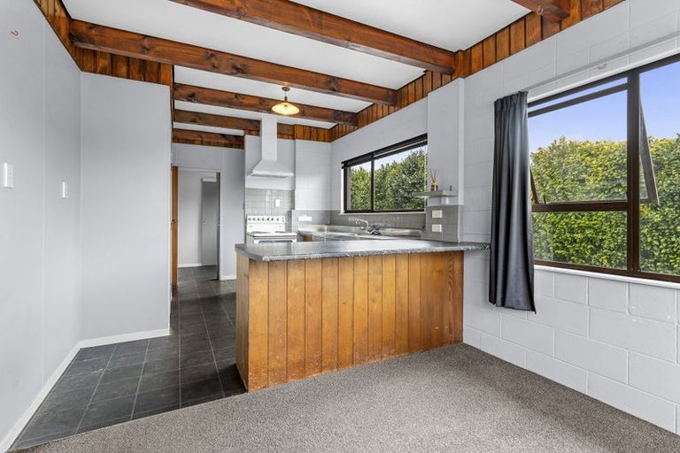 Photo of property in 39 Trelawney Crescent, Westown, New Plymouth, 4310