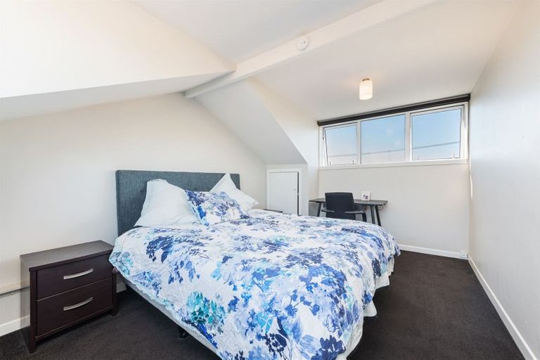 Photo of property in 13 Forest Hill Road, Henderson, Auckland, 0612