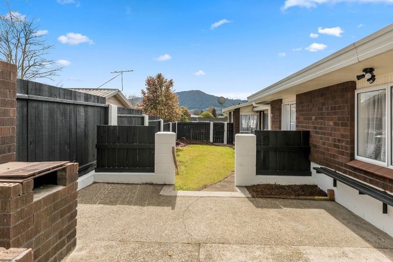 Photo of property in 49 Neri Crescent, Pomare, Rotorua, 3015