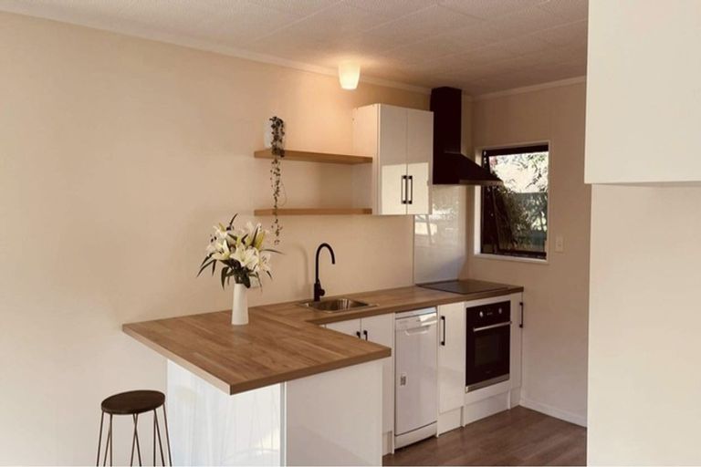 Photo of property in 2/90 Toi Toi Street, Toi Toi, Nelson, 7010