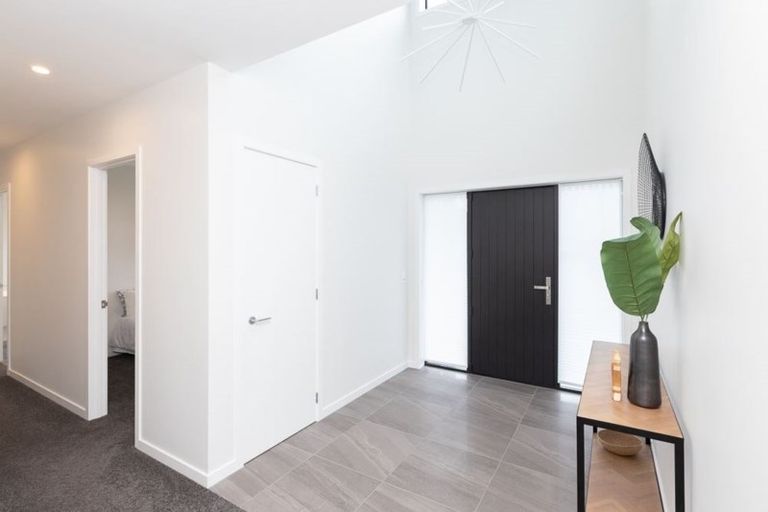 Photo of property in 28 Helen June Avenue, Flagstaff, Hamilton, 3210