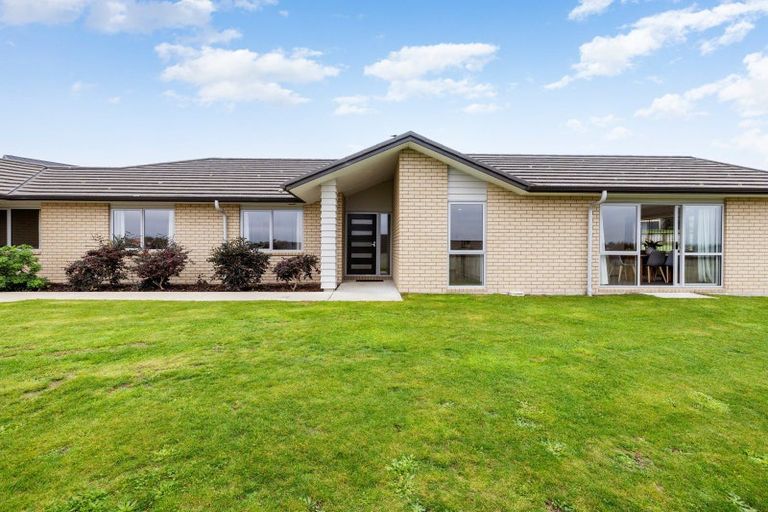 Photo of property in 33 Sylvester Crescent, Flagstaff, Hamilton, 3210