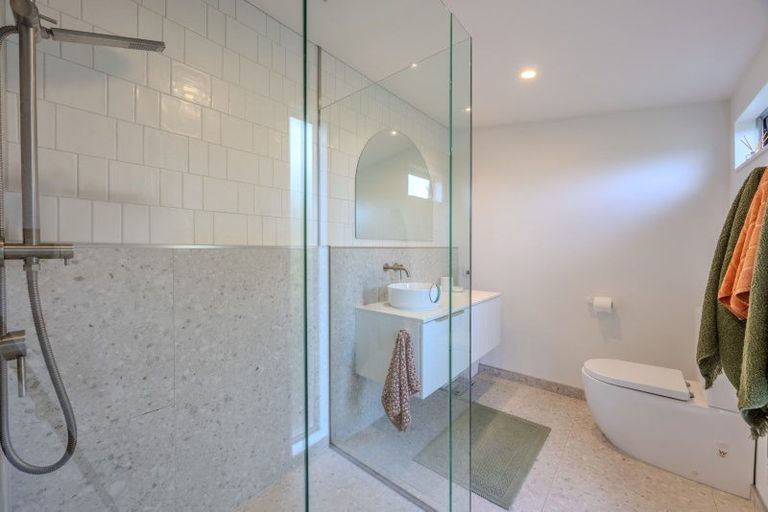 Photo of property in 17 Hillview Place, Wanaka, 9305