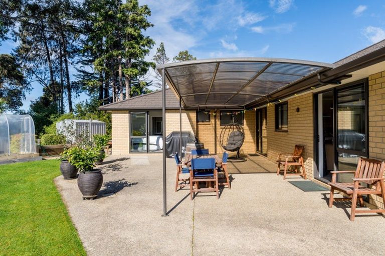 Photo of property in 10 Saint James Place, Fairfield, Dunedin, 9018