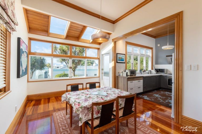 Photo of property in 37 Grant Road, Thorndon, Wellington, 6011