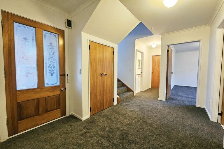Photo of property in 22 Rangitane Street, Maupuia, Wellington, 6022