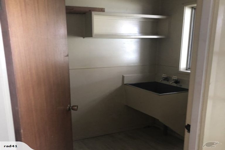 Photo of property in 64 Awaruku Road, Torbay, Auckland, 0630