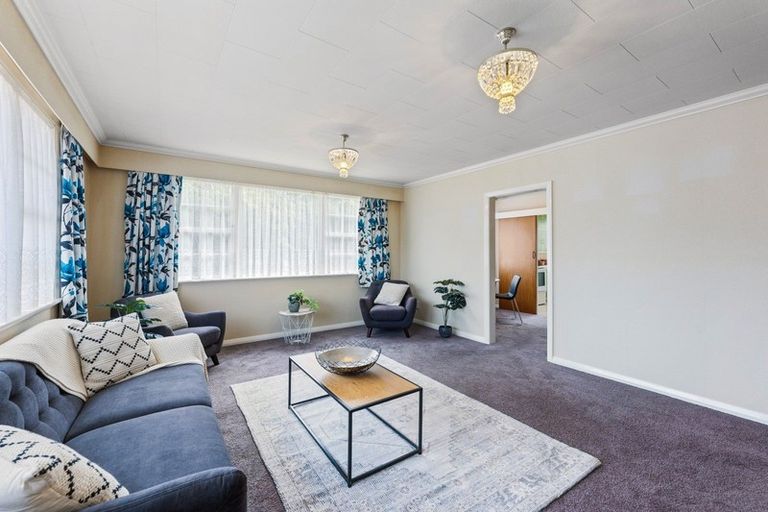 Photo of property in 387 Fergusson Drive, Heretaunga, Upper Hutt, 5018