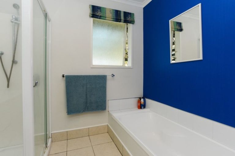 Photo of property in 16 Lerwick Street, Tamatea, Napier, 4112