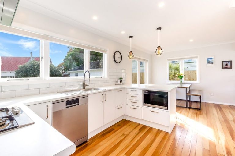 Photo of property in 33 Atmore Avenue, Otaki, 5512