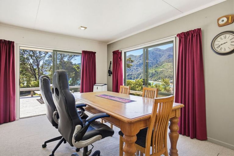 Photo of property in 3 Soucis Lane, Okiwi Bay, French Pass, 7193