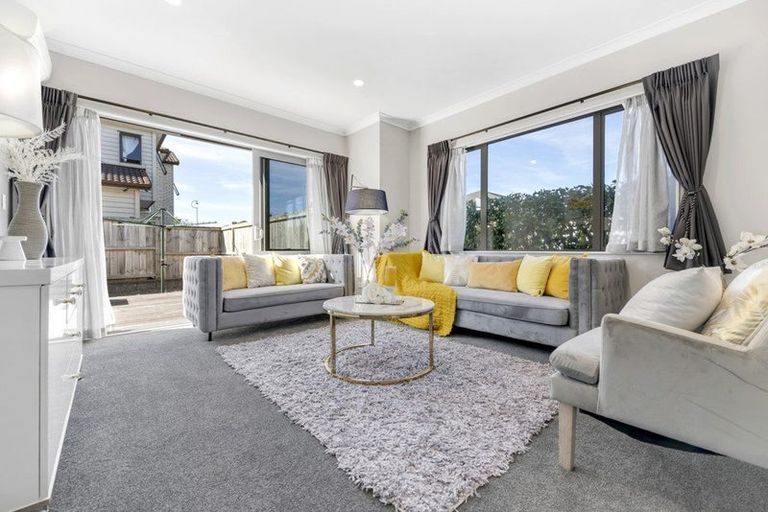 Photo of property in 26 Hikuawa Road, Flat Bush, Auckland, 2019