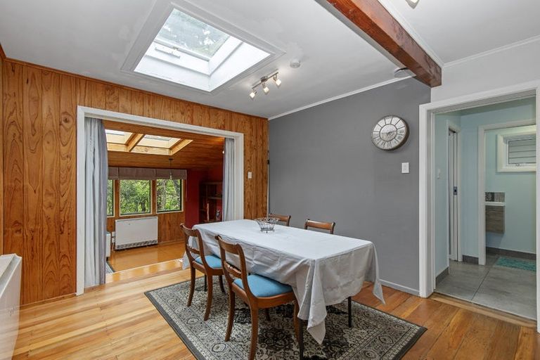 Photo of property in 35 Wyndham Road, Pinehaven, Upper Hutt, 5019