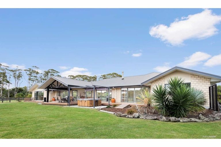 Photo of property in 109 Waitotara Drive, Waipapa, 0230