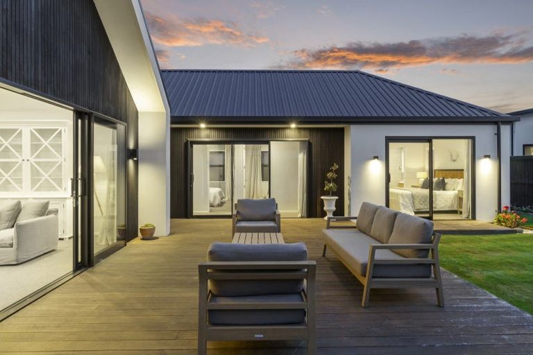 Photo of property in 38 Colwyn Street, Bryndwr, Christchurch, 8053