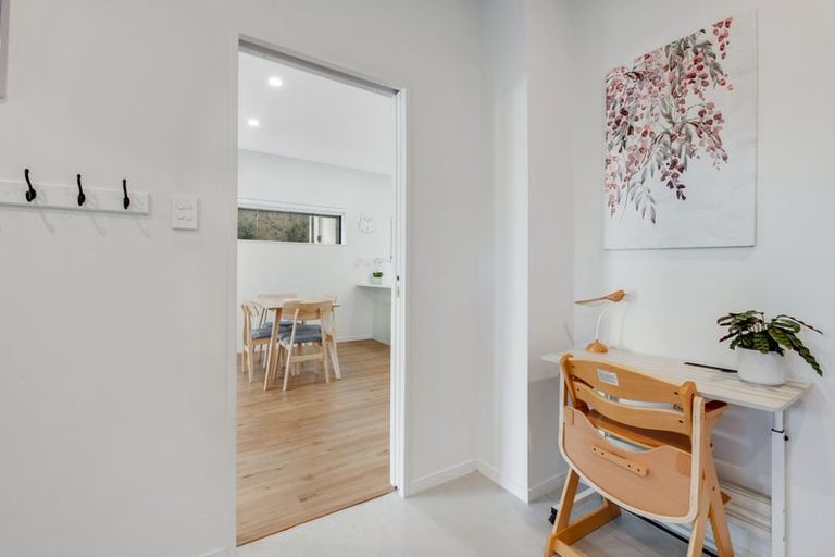 Photo of property in 132c Stapleford Crescent, Browns Bay, Auckland, 0630