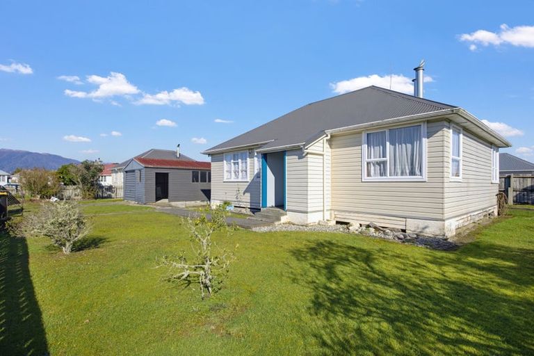 Photo of property in 2 Gothard Place, Westport, 7825