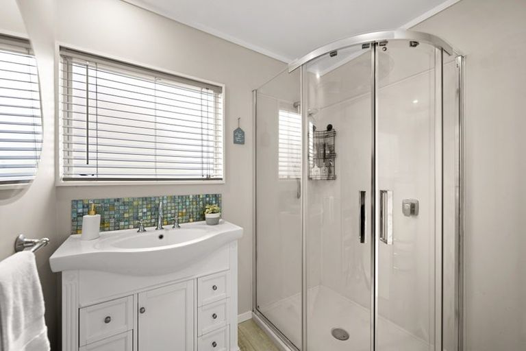 Photo of property in 1 Moreland Avenue, Pukete, Hamilton, 3200