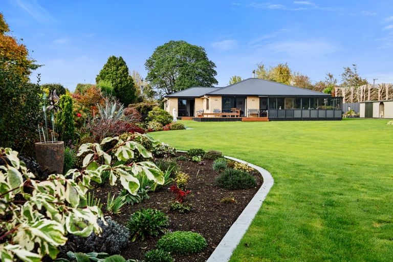 Photo of property in 2 Joll Street, Waitara, 4383