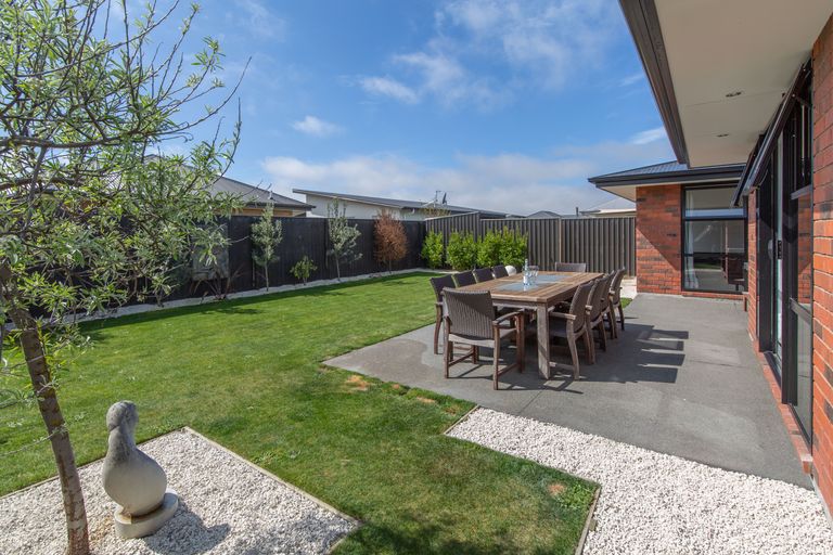 Photo of property in 24 Lilian Street, Kaiapoi, 7630
