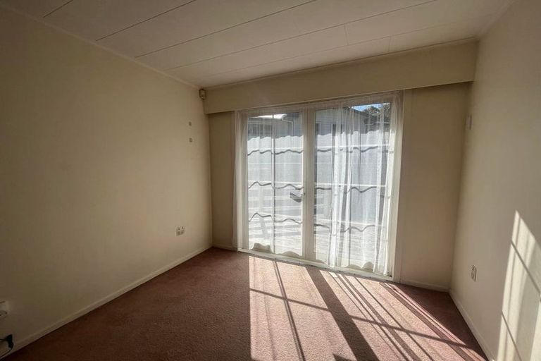 Photo of property in 13 Timaru Grove, Kelson, Lower Hutt, 5010