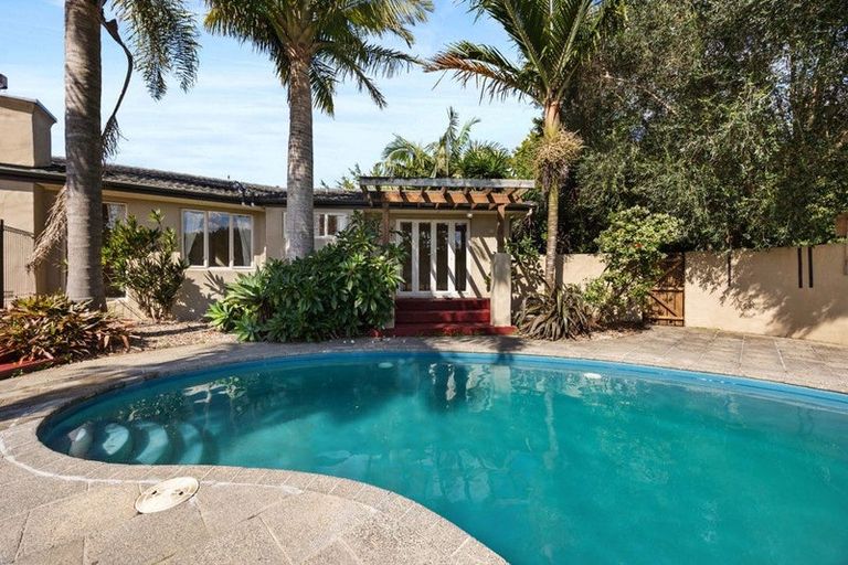 Photo of property in 9 Bristol Road, Whenuapai, Auckland, 0618