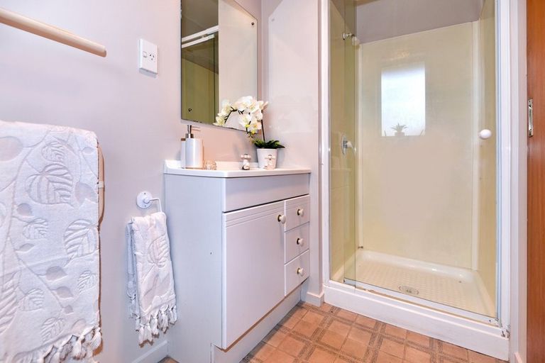 Photo of property in 16 Wrights Road, Addington, Christchurch, 8024