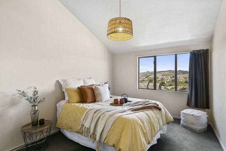 Photo of property in 8 Atamira Close, Churton Park, Wellington, 6037