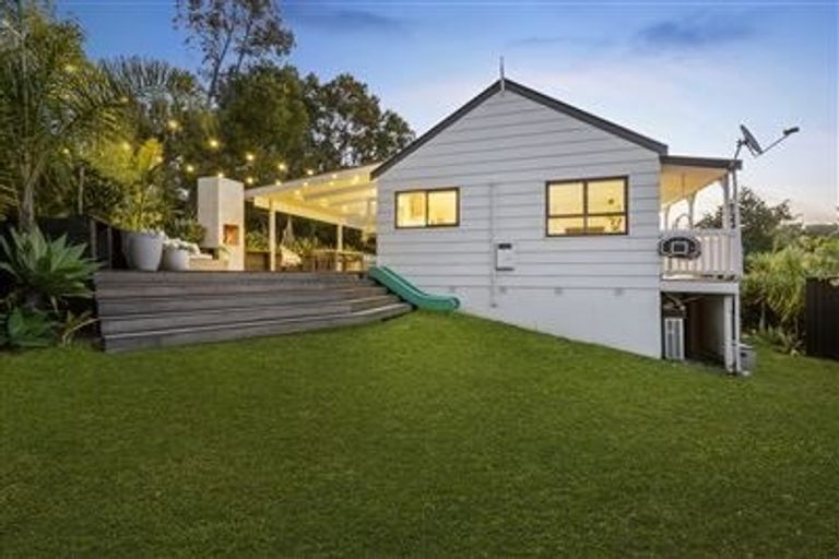 Photo of property in 2 Redwing Street, Browns Bay, Auckland, 0630