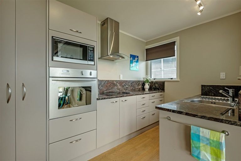 Photo of property in 18a Marine Parade South, Foxton Beach, Foxton, 4815