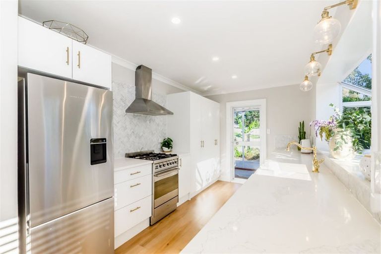 Photo of property in 39 The Drive, Paraparaumu Beach, Paraparaumu, 5032