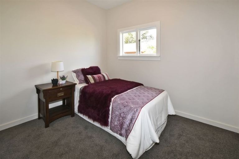Photo of property in 219a Main North Road, Redwood, Christchurch, 8051