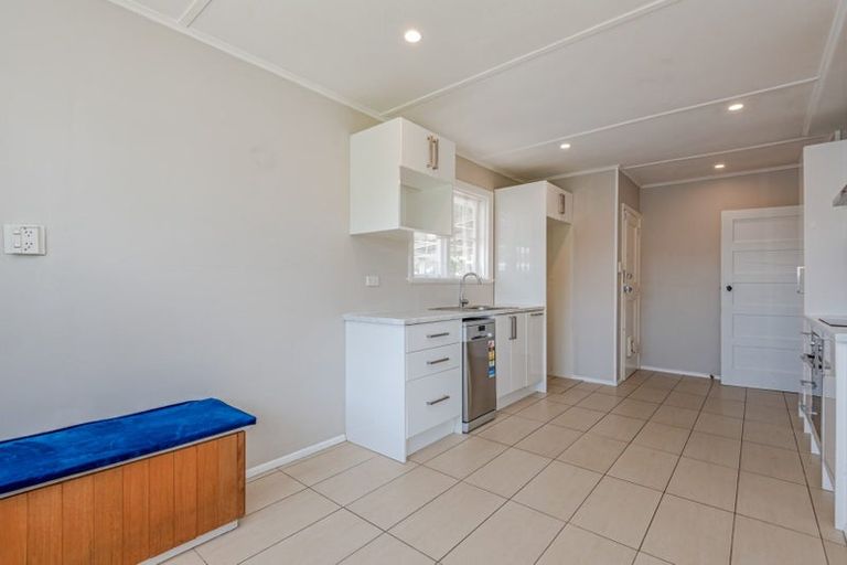 Photo of property in 41 Rangiora Avenue, Roslyn, Palmerston North, 4414