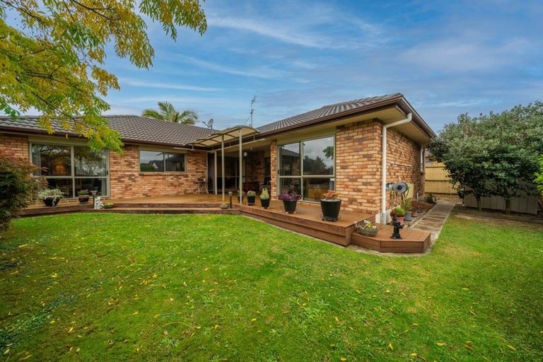 Photo of property in 16 Skelligs Drive, Flat Bush, Auckland, 2019