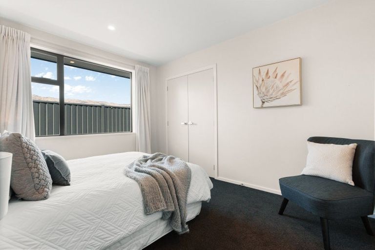 Photo of property in 30 Ethereal Crescent, Mount Pisa, Cromwell, 9383