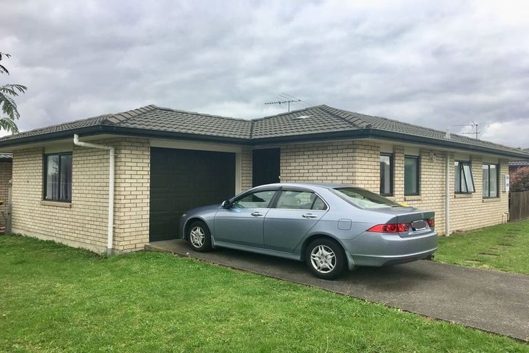 Photo of property in 3 Andrusha Place, Flat Bush, Auckland, 2019