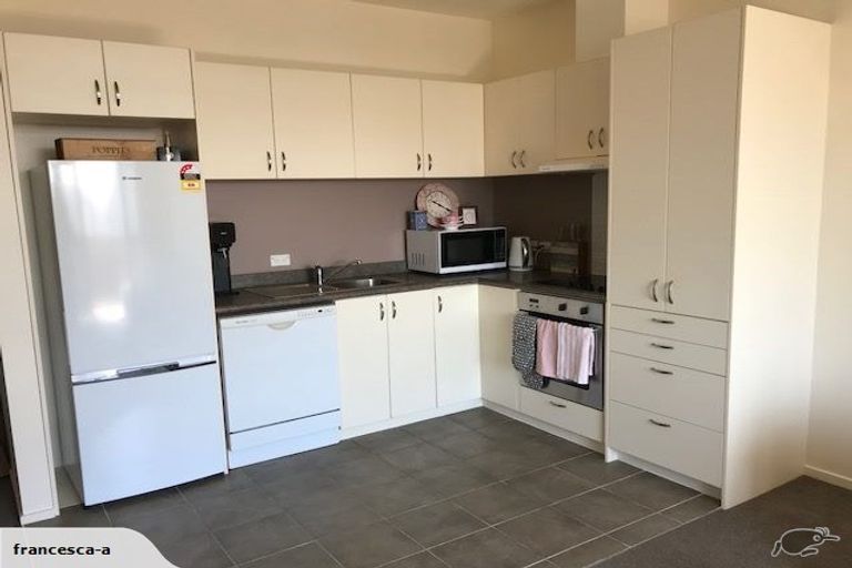 Photo of property in Pirie Street Townhouses, 11/35 Pirie Street, Mount Victoria, Wellington, 6011