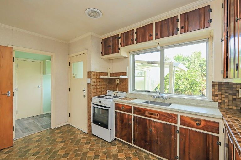Photo of property in 33 Wycliffe Street, Onekawa, Napier, 4110