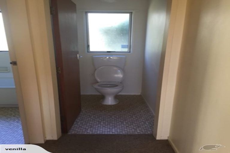 Photo of property in 6a Makatote Grove, Churton Park, Wellington, 6037