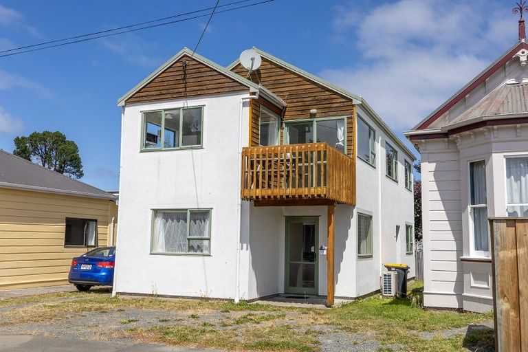 Photo of property in 53 Howe Street, North Dunedin, Dunedin, 9016